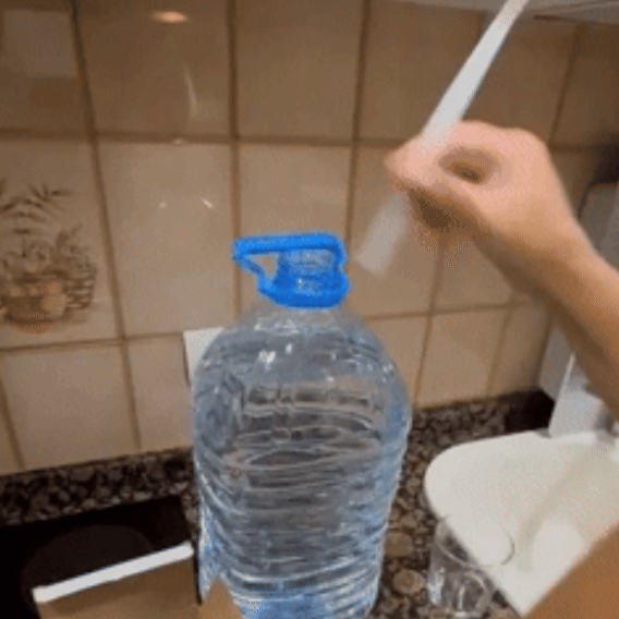 AquaSmart Pro Dispensador Inteligente Hidratación Diaria